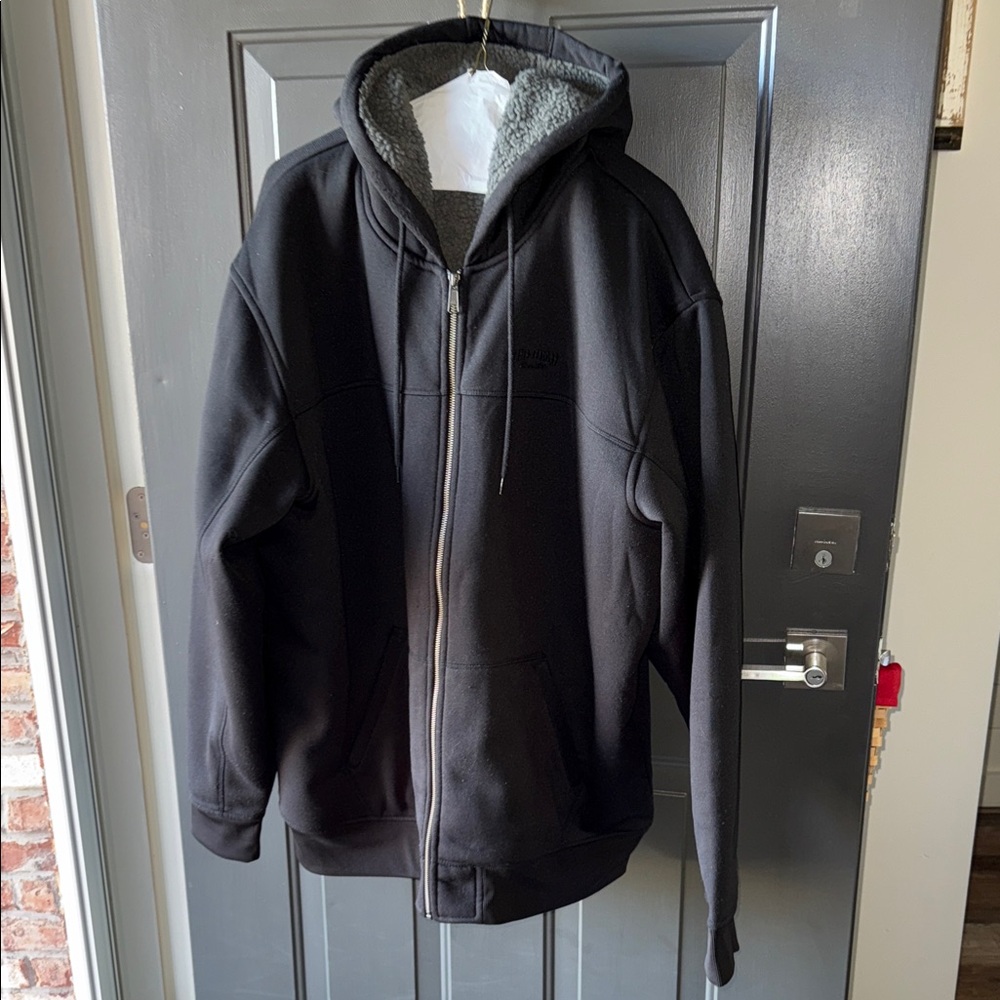 REDHEAD Black and Red Men's Zip-Up Hoodie Jacket. Wore 5x.
🚭